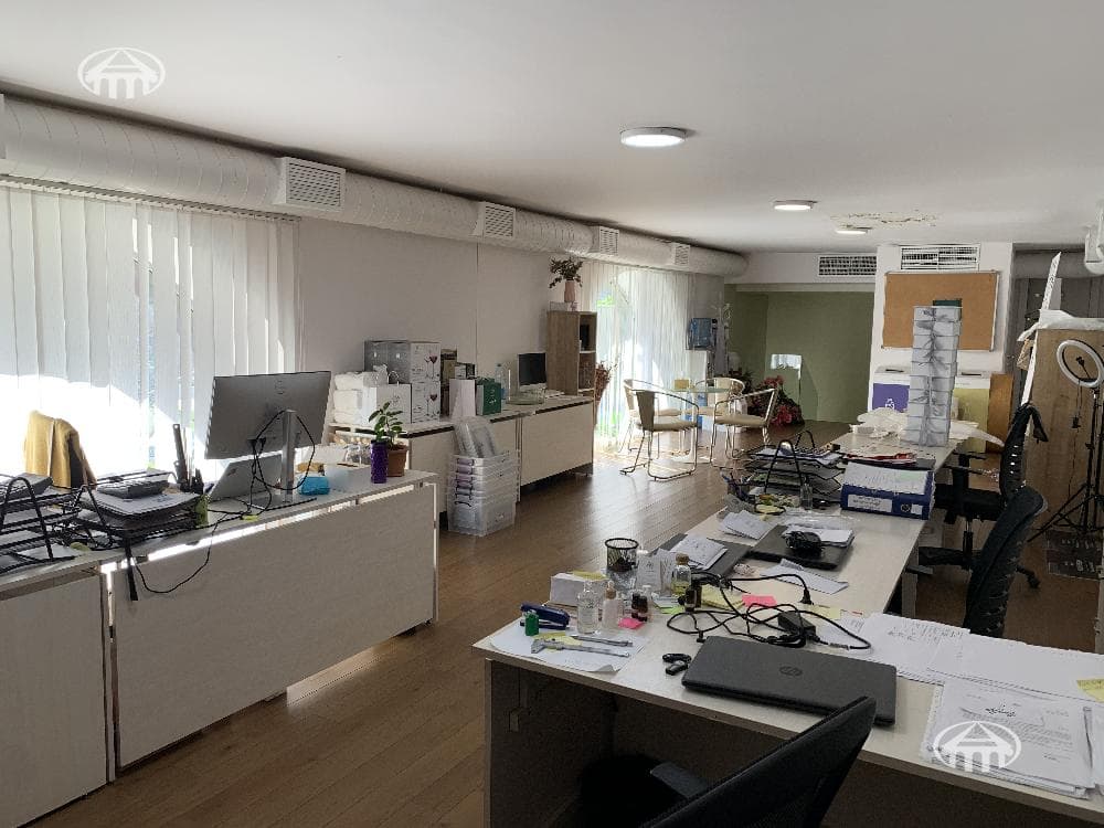 Office · 62 m² · Kentron