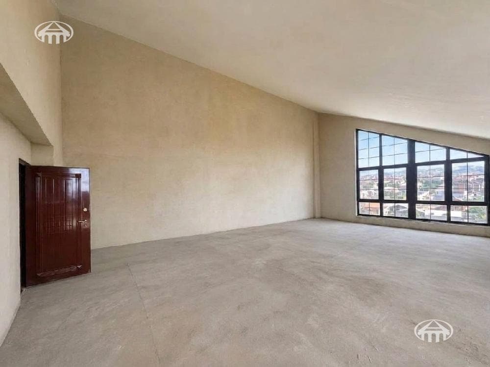 Квартира · 3 комн. · 130 м² · Нор-Норк