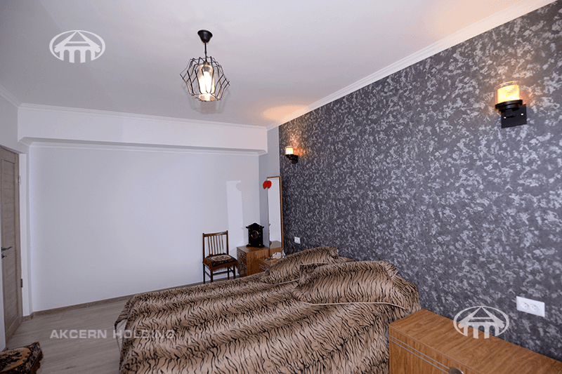 Mansion · 5 rooms · 151 m² · v. Arinj