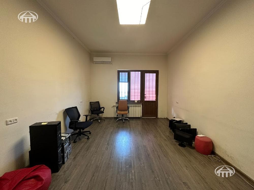 Office · 179 m² · Arabkir