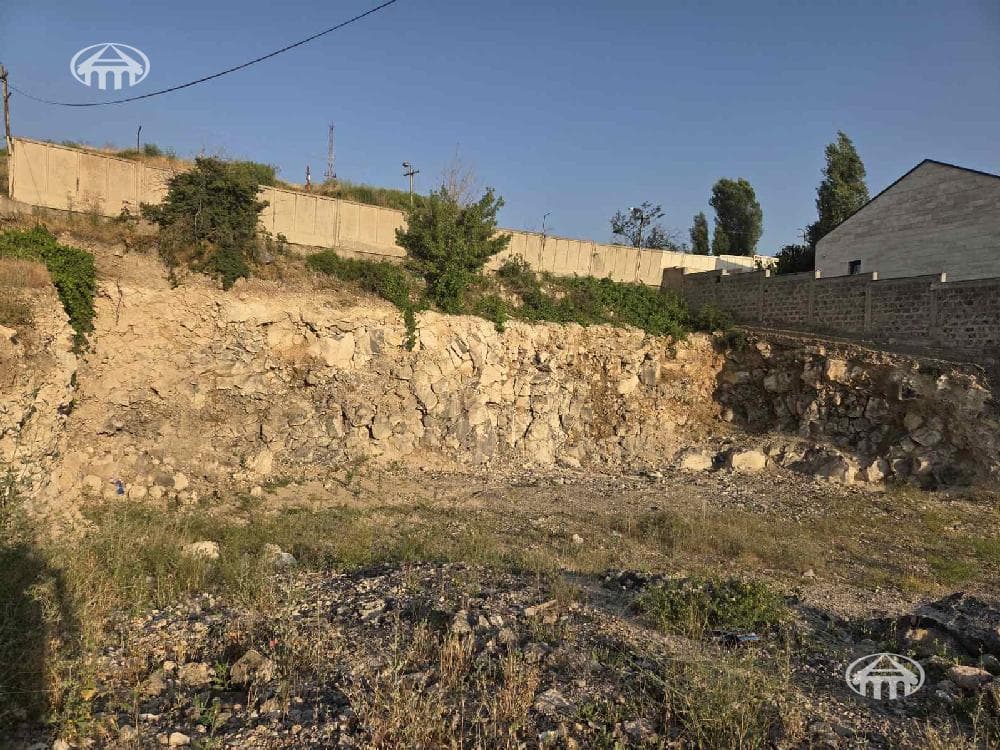 Land · 1,165 m² · Nork-Marash