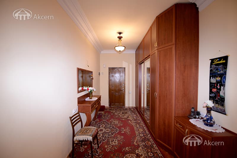 Квартира · 5 комн. · 251 м² · Арабкир