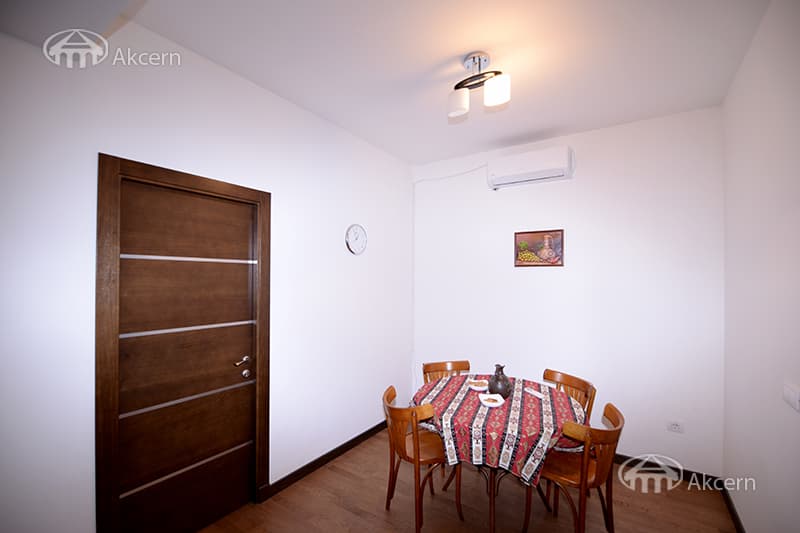 Apartment · 2 rooms · 54 m² · Kentron — photo 10 / 24