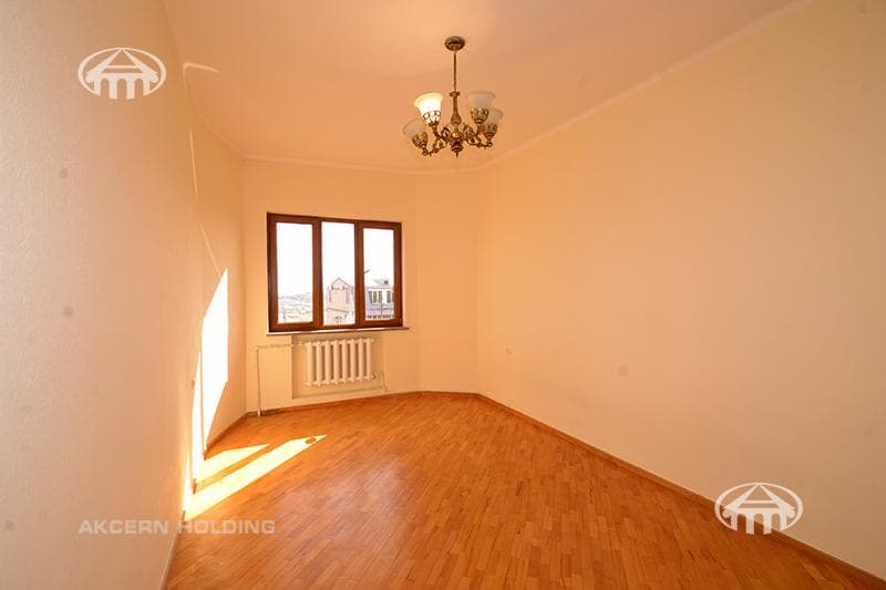 Առանձնատուն · 7 սեն. · 540 մ² · Աջափնյակ