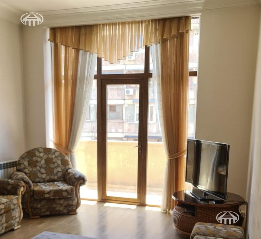 Apartment · 5 rooms · 181 m² · Kentron