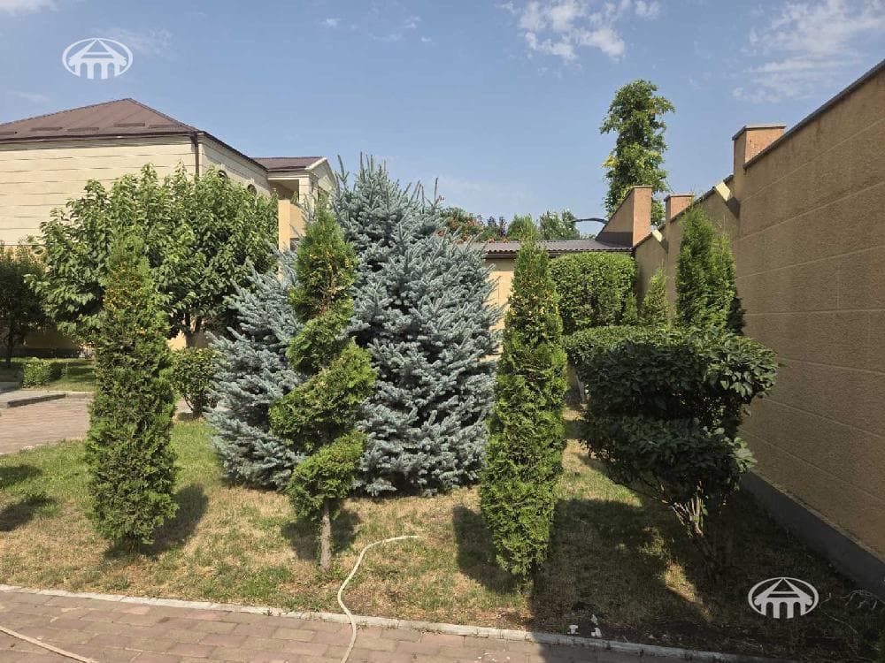 Особняк · 5 комн. · 280 м² · Аджапняк