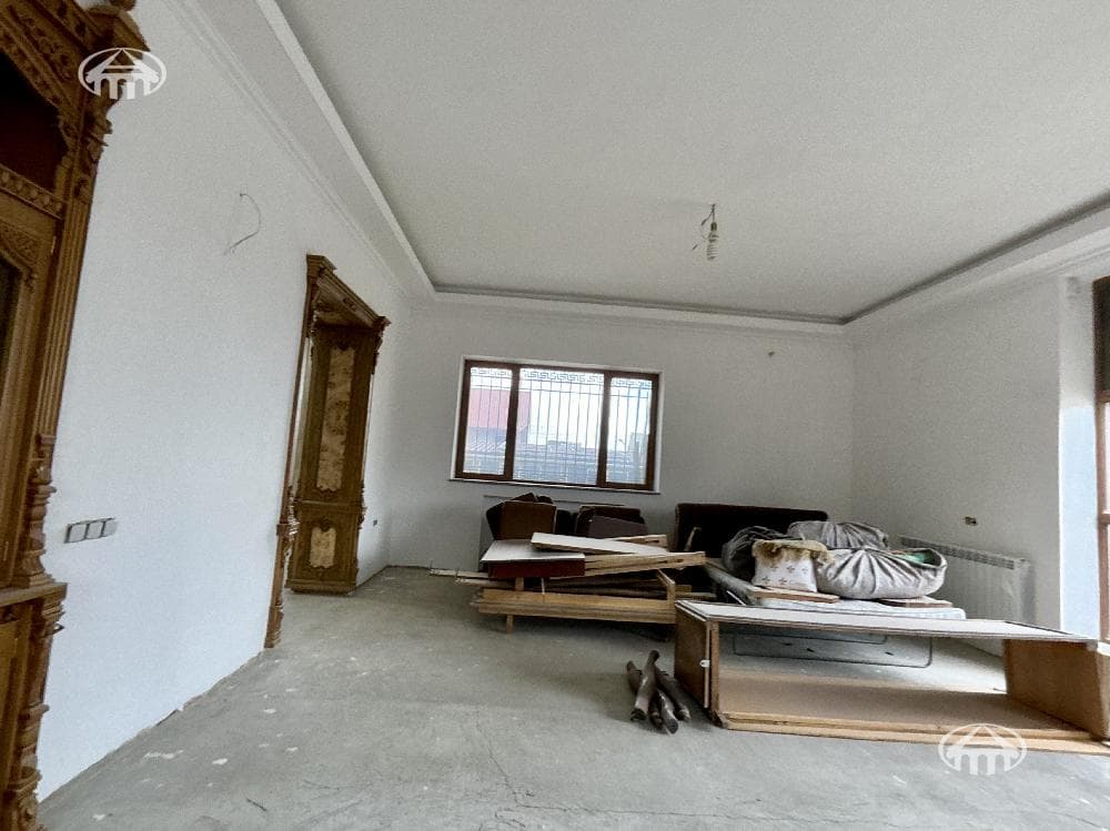 Mansion · 5 rooms · 536 m² · Davtashen — photo 3 / 21