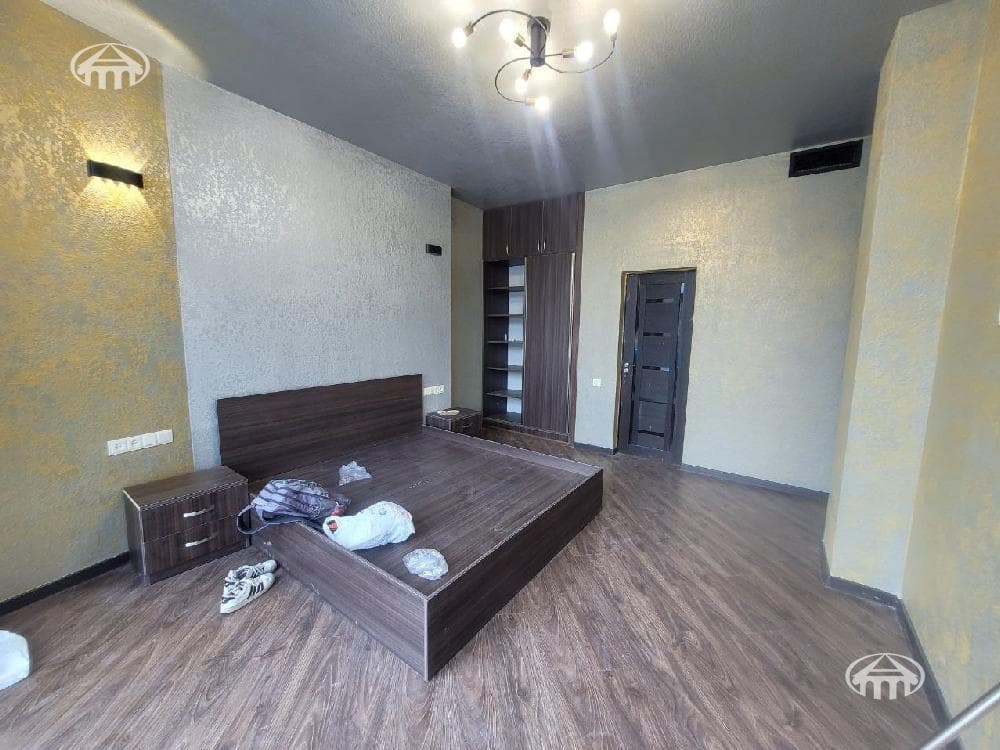 Առանձնատուն · 5 սեն. · 527 մ² · գ. Արգել