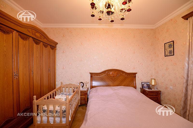 Առանձնատուն · 5 սեն. · 372 մ² · գ․ Առինջ