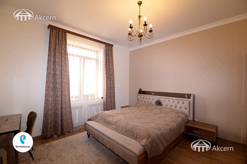 Дом · 5 комн. · 290 м² · Аван