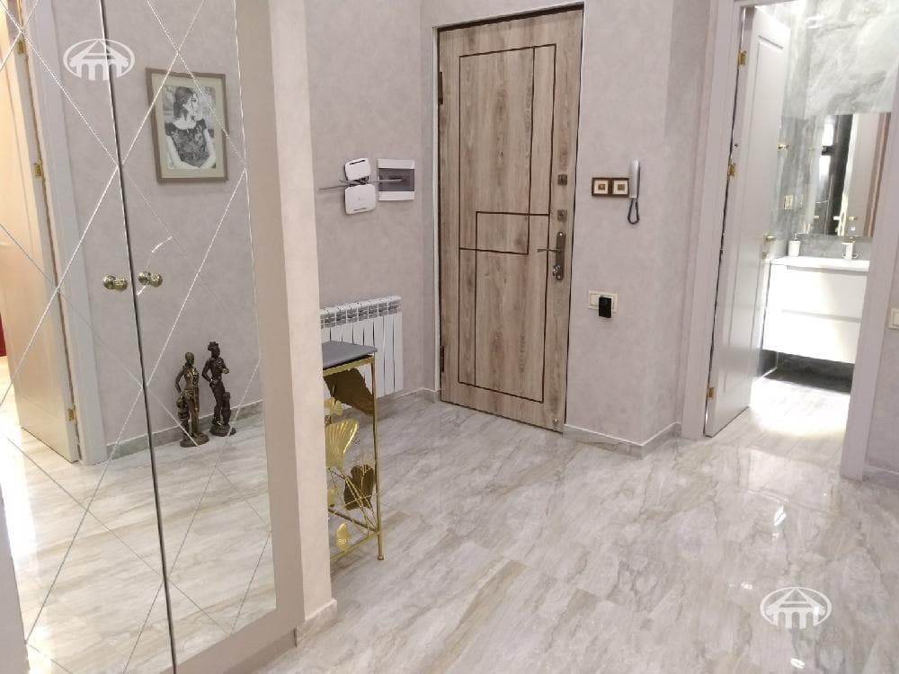 Apartment · 3 rooms · 82 m² · v. Arinj