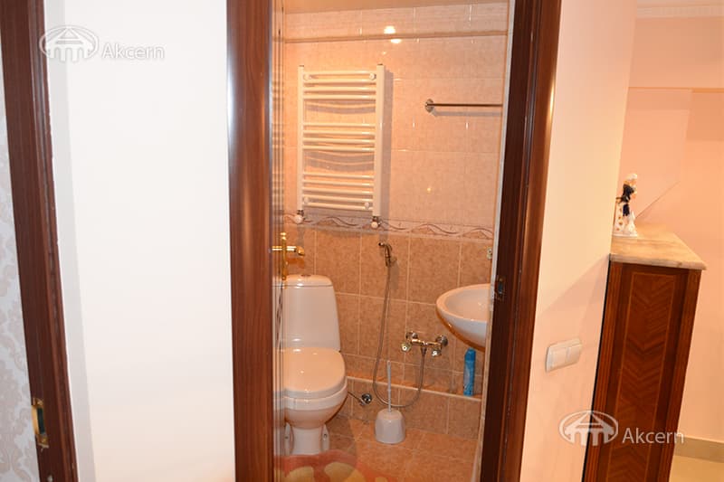 Apartment · 4 rooms · 103 m² · Kentron