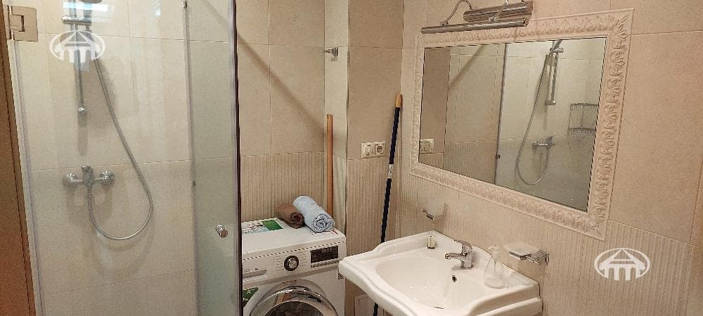 Квартира · 3 комн. · 85 м² · Кентрон