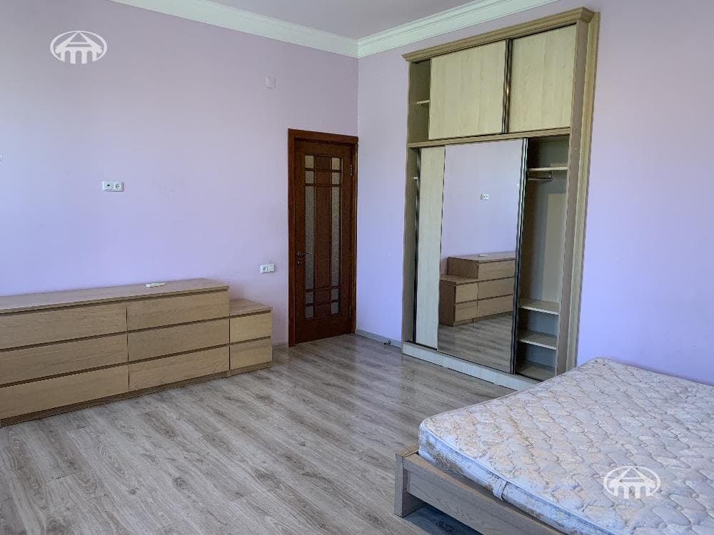 Mansion · 4 rooms · 328 m² · Malatia-Sebastia