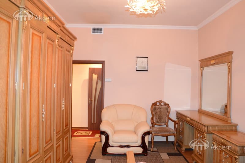 Квартира · 3 комн. · 101 м² · Кентрон