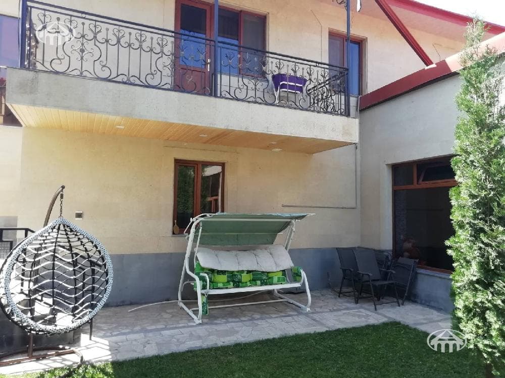 Hotel · 1,366 m² · Tsaghkadzor