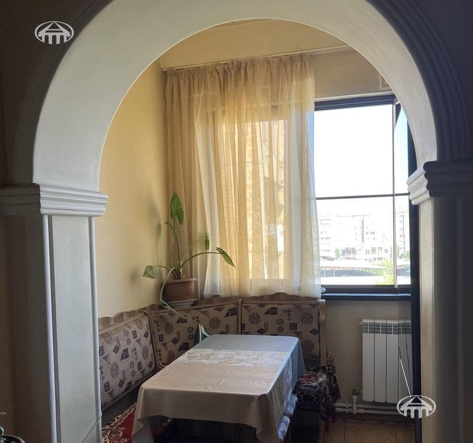 Apartment · 2 rooms · 65 m² · Kanaker-Zeytun