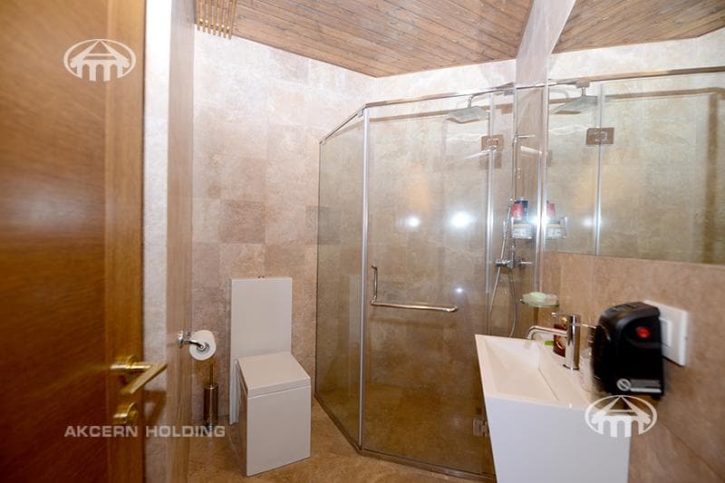 Mansion · 6 rooms · 689 m² · Vahagni