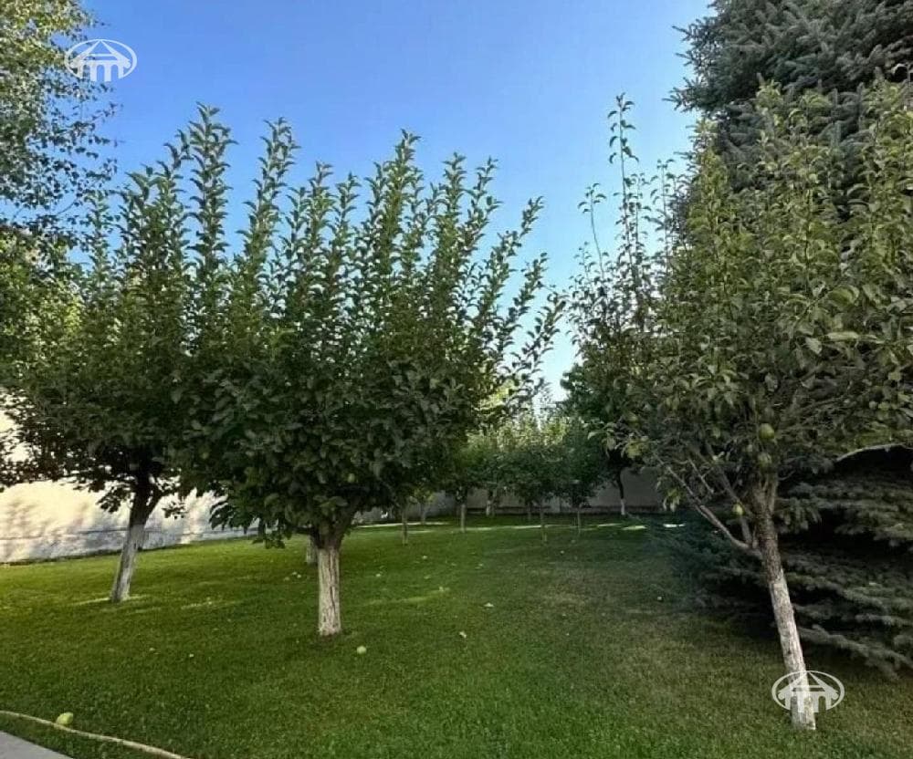 Особняк · 8 комн. · 540 м² · Джрвеж