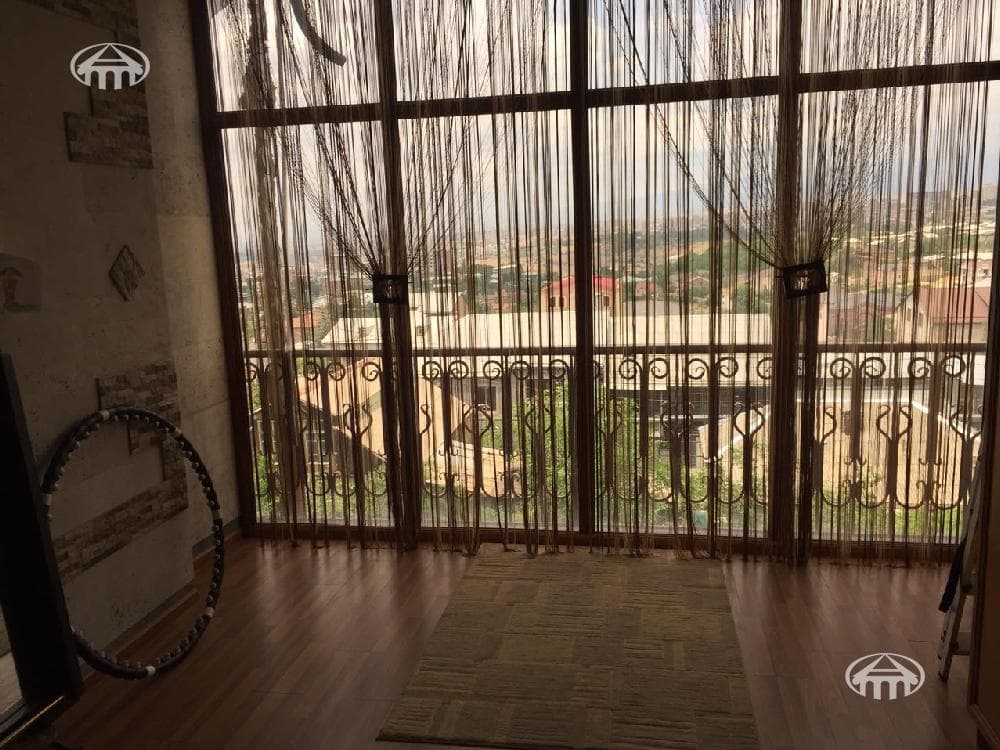 Mansion · 7 rooms · 664 m² · Nork-Marash