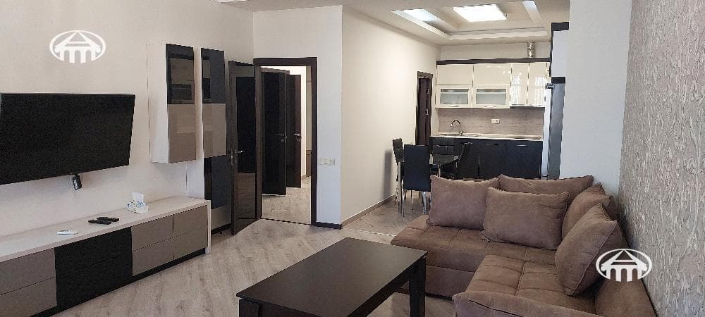 Apartment · 3 rooms · 104 m² · Kentron