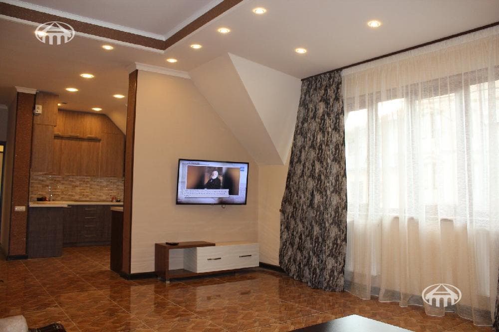 House · 5 rooms · 120 m² · Kanaker-Zeytun