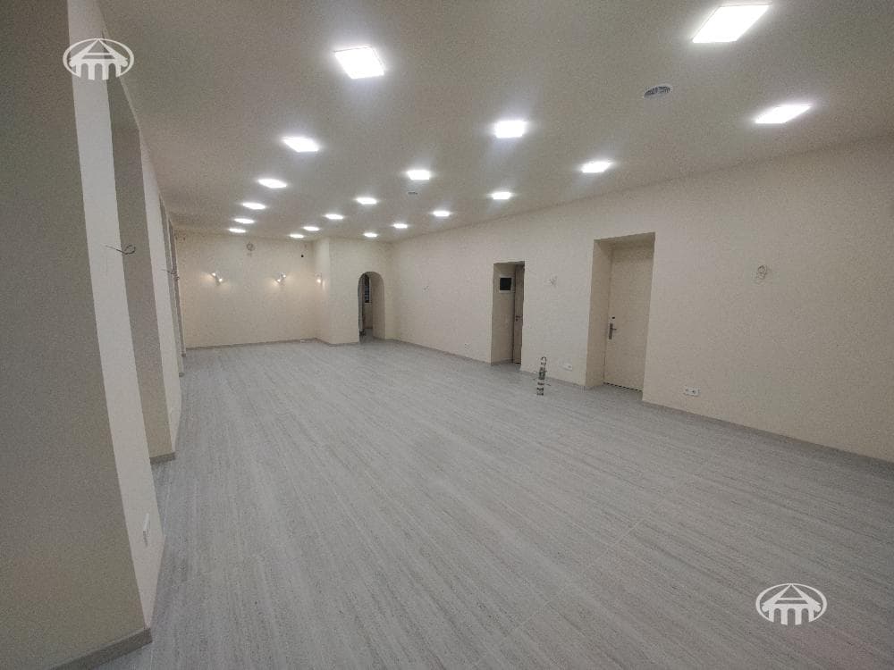 Retail · 65 m² · Kentron