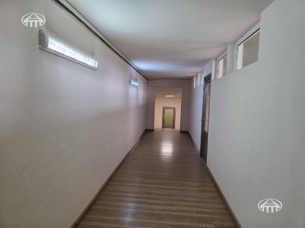 Office · 107 m² · Kentron