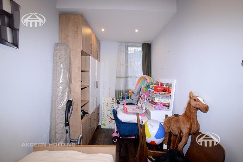 Apartment · 4 rooms · 90 m² · Arabkir