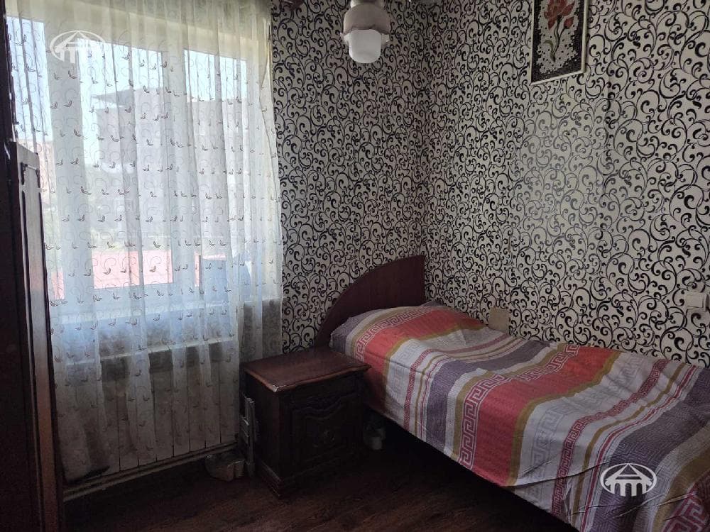 Առանձնատուն · 4 սեն. · 110 մ² · Կենտրոն