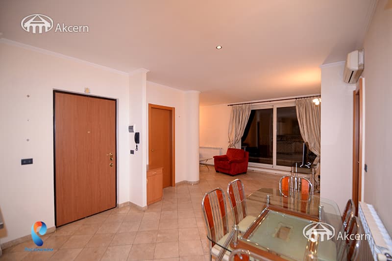 Apartment · 3 rooms · 125 m² · Kentron