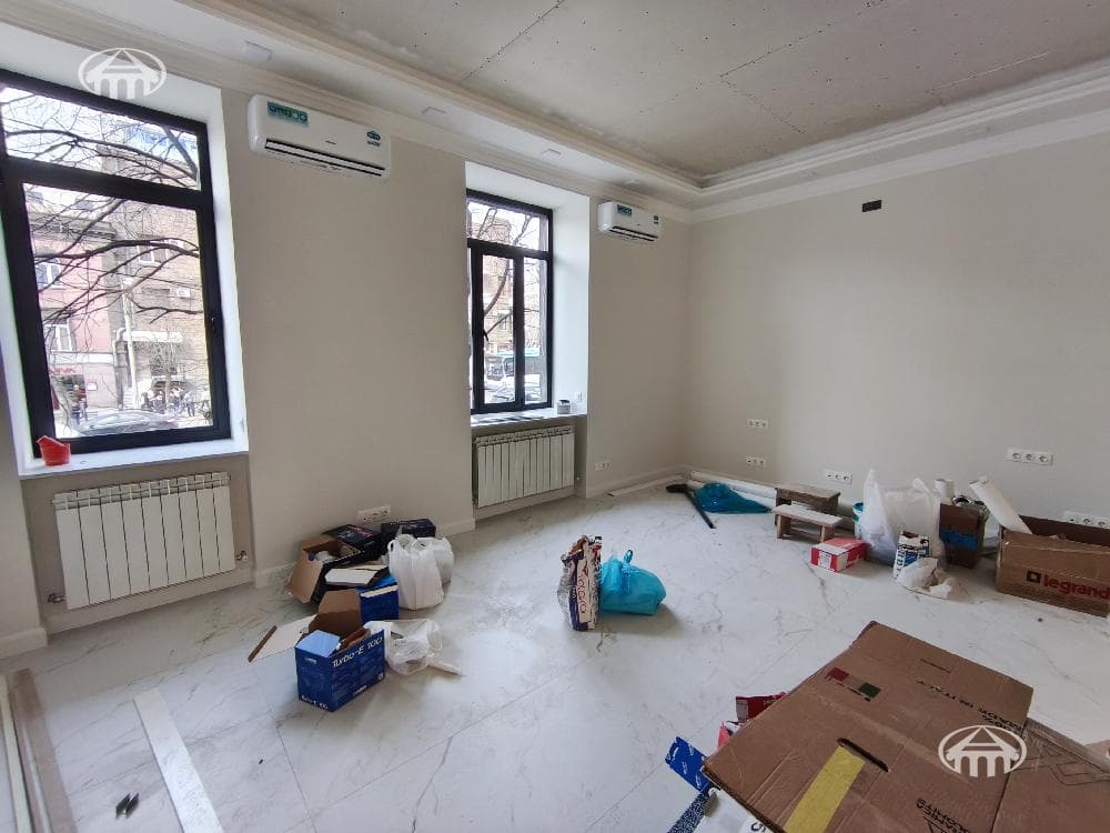 Apartment · 3 rooms · 79 m² · Kentron