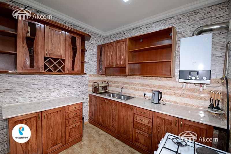 House · 4 rooms · 177 m² · Kentron