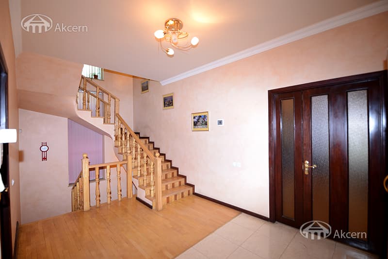 Дом · 5 комн. · 342 м² · Давташен