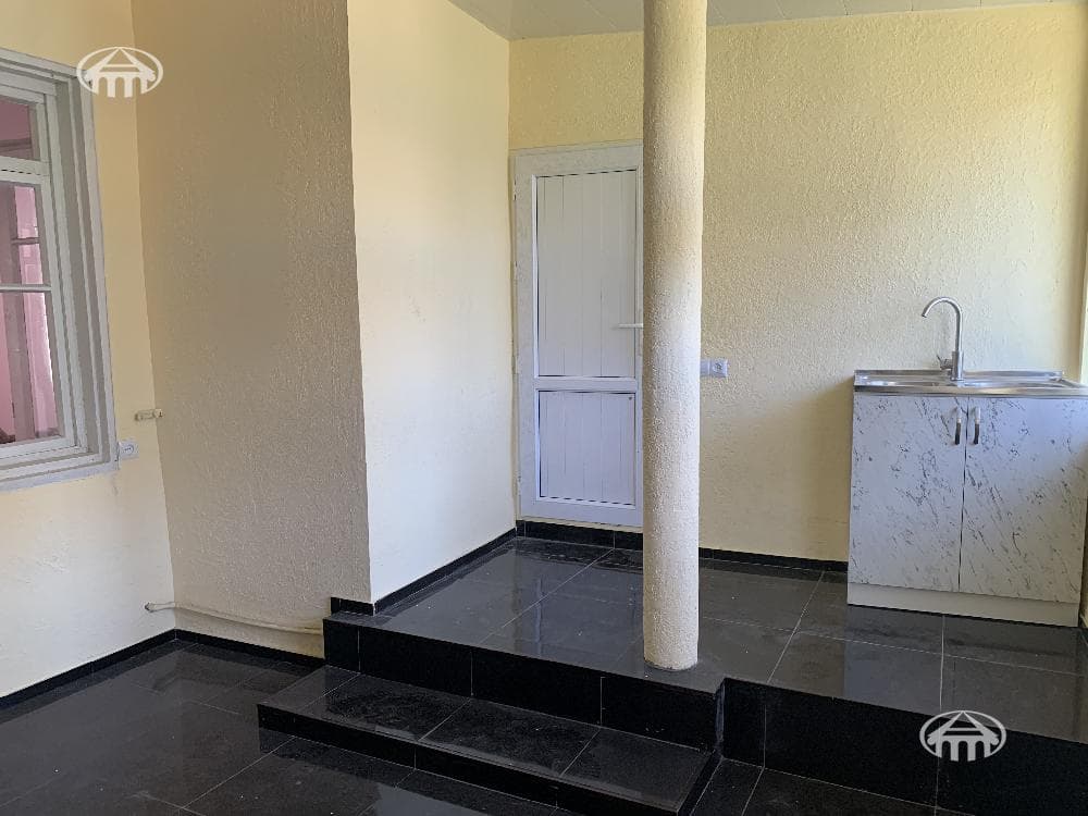 House · 3 rooms · 104 m² · Shengavit