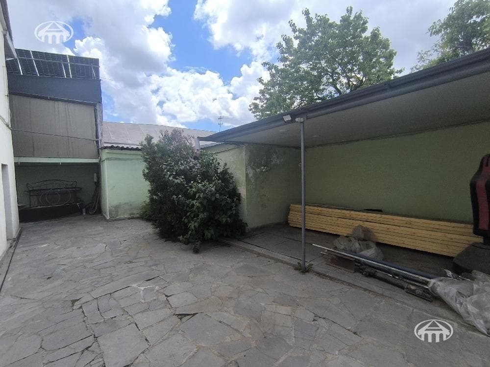 Дом · 7 комн. · 325 м² · Балаовит
