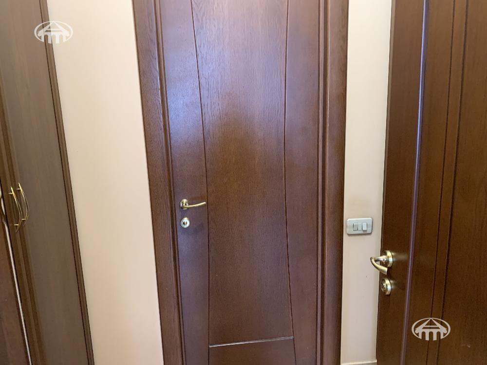 Apartment · 4 rooms · 192 m² · Kentron