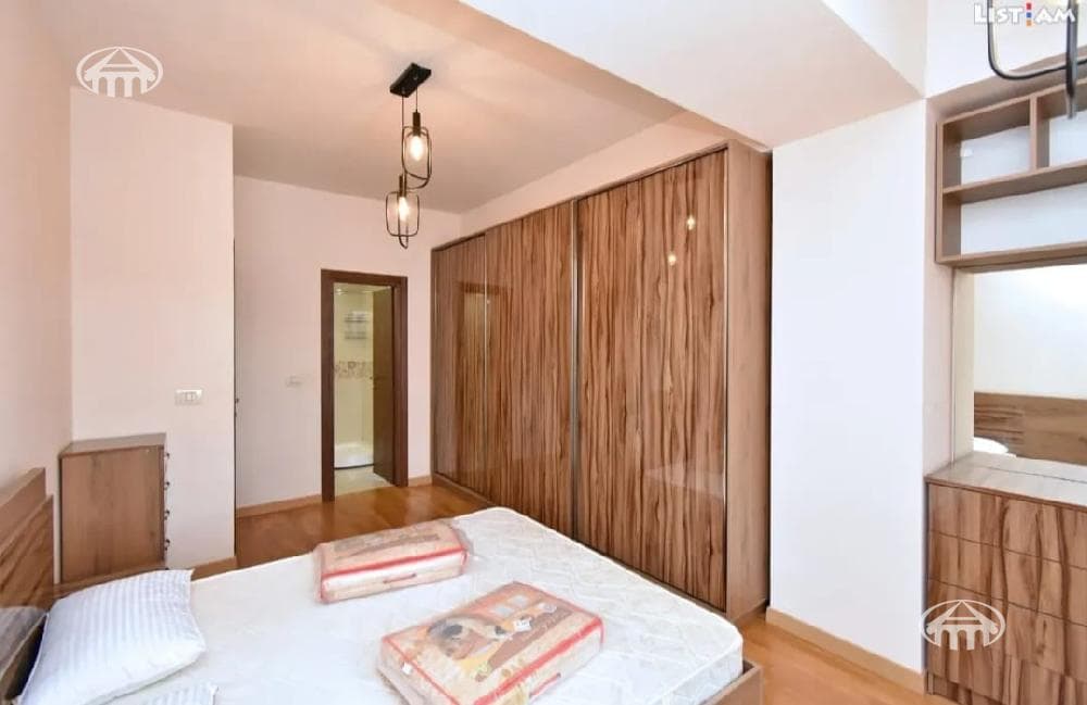 Квартира · 3 комн. · 89 м² · Кентрон