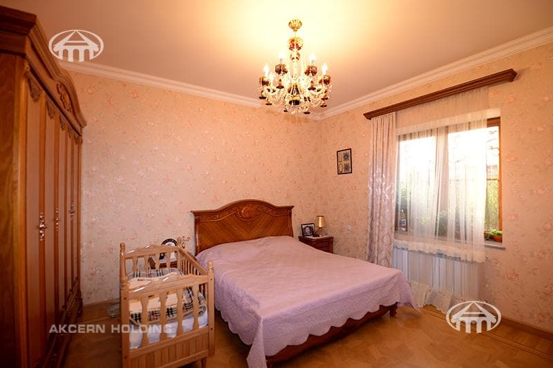 Առանձնատուն · 5 սեն. · 372 մ² · գ․ Առինջ