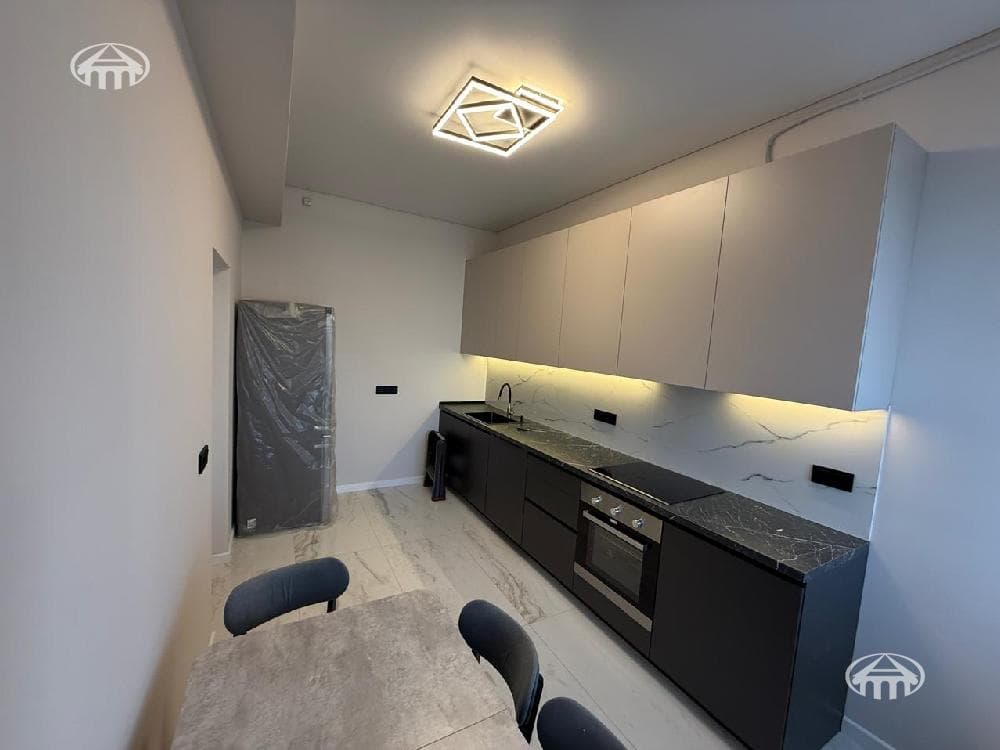 Apartment · 2 rooms · 72 m² · Kentron