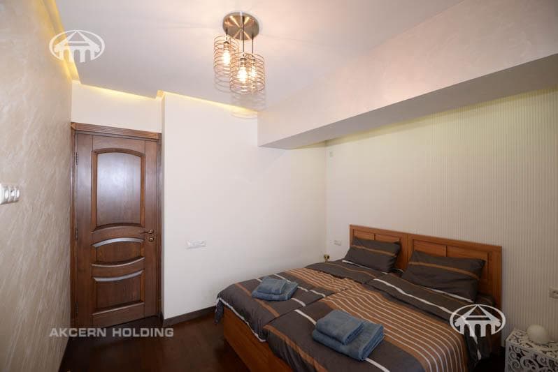 Apartment · 3 rooms · 104 m² · Kentron