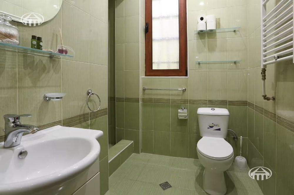 Apartment · 1 rooms · 43 m² · Kentron