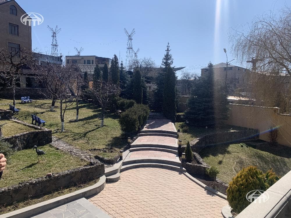 Առանձնատուն · 5 սեն. · 357 մ² · Նորք-Մարաշ