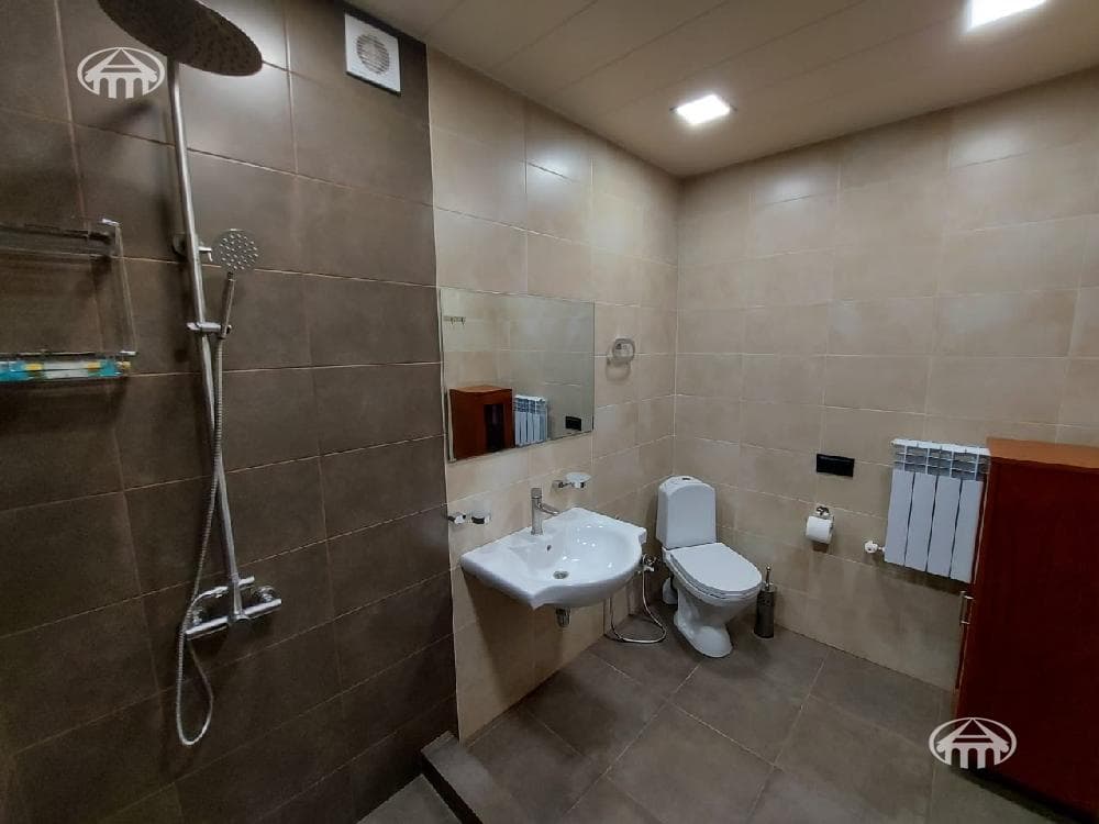 Mansion · 4 rooms · 124 m² · Zovuni