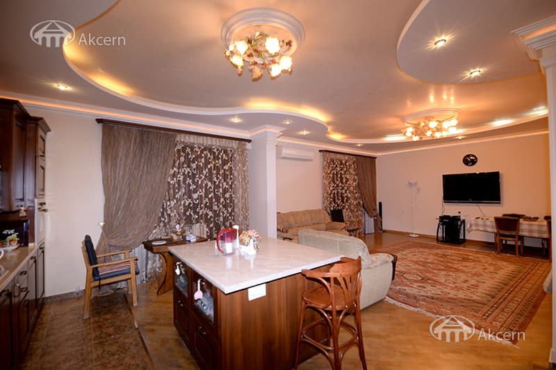 Квартира · 4 комн. · 153 м² · Арабкир