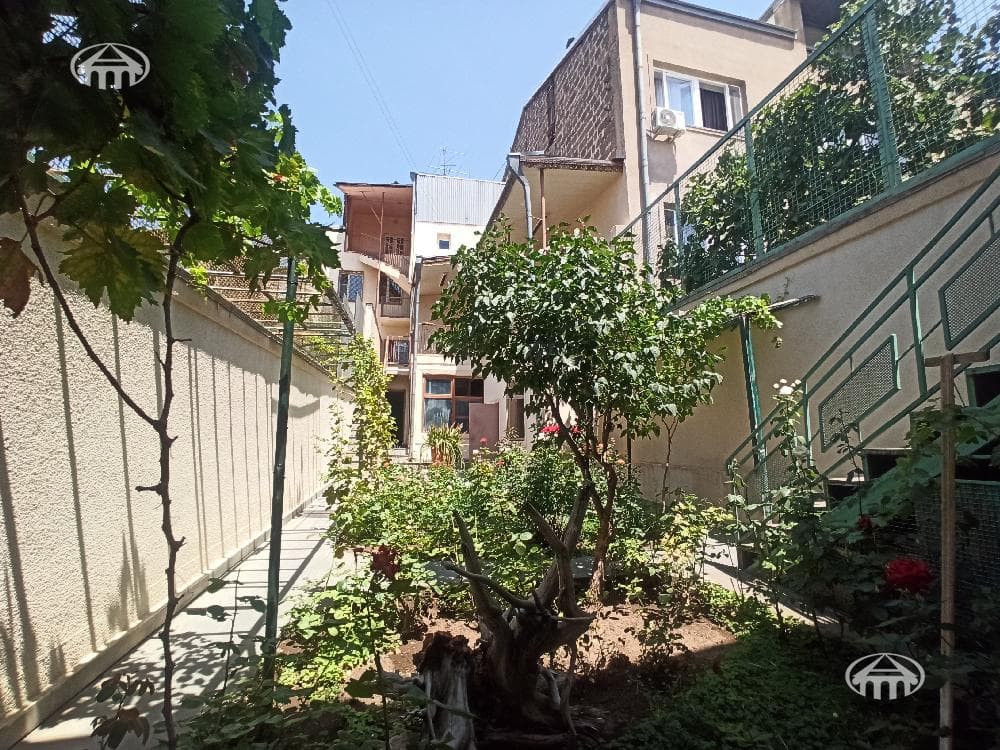 Дом · 5 комн. · 325 м² · Малатия-Себастия