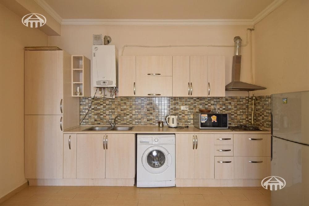 Apartment · 2 rooms · 53 m² · Kentron