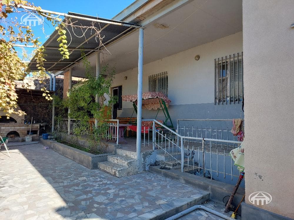 Առանձնատուն · 4 սեն. · 120 մ² · Ձորաղբյուր
