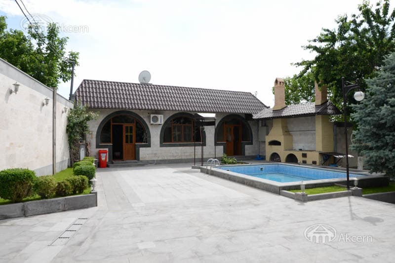 Особняк · 6 комн. · 300 м² · Норк-Мараш