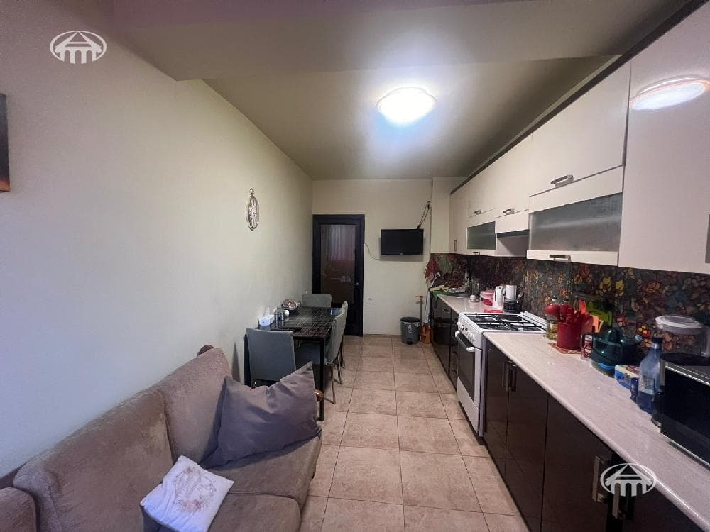 Квартира · 3 комн. · 86 м² · Кентрон